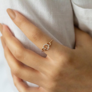 Interlocking Crystal Ring Elegant Gold-Tone Interlocking Crystal Ring